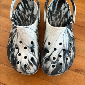 Black and White Marbled Clogs